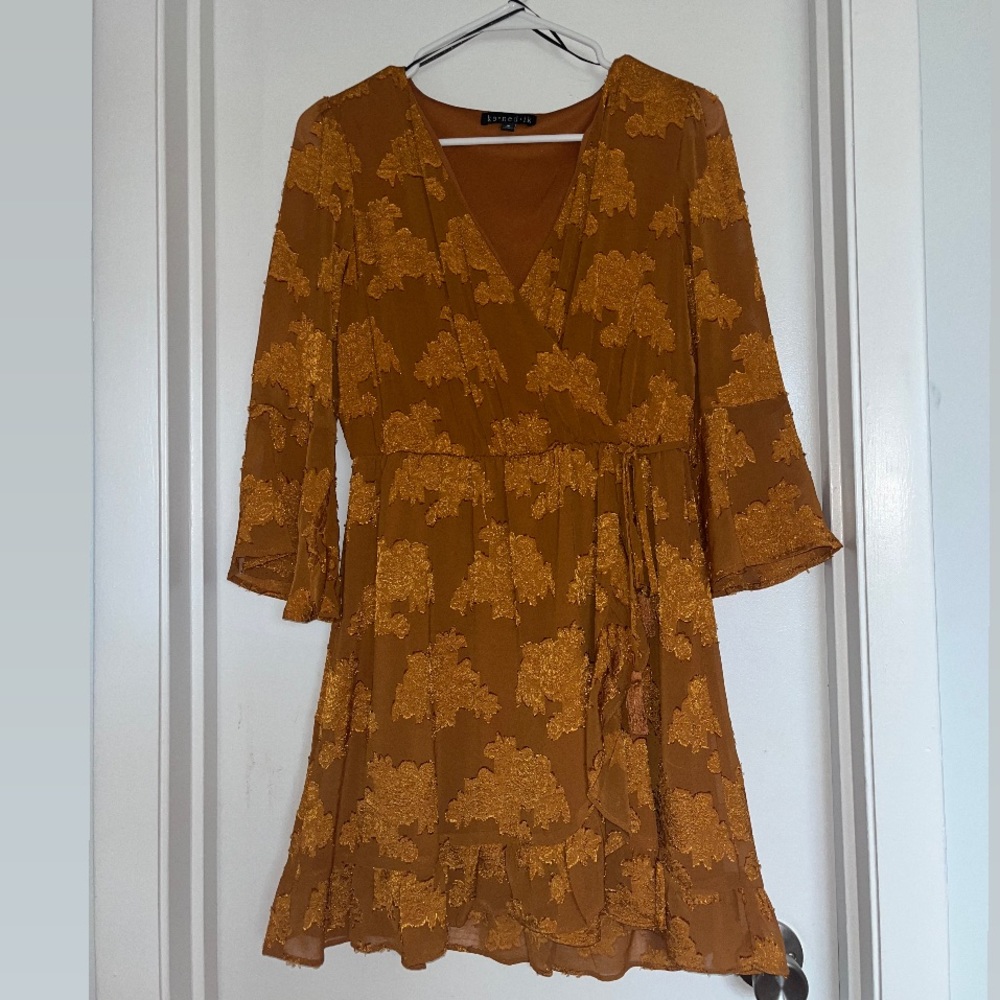 Kenedik Ruffle Wrap Dress - Picture 3 of 6